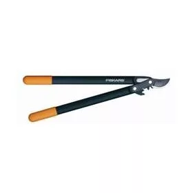 Fiskars PowerGear ágvágó, ollós fejű (közepes) L76